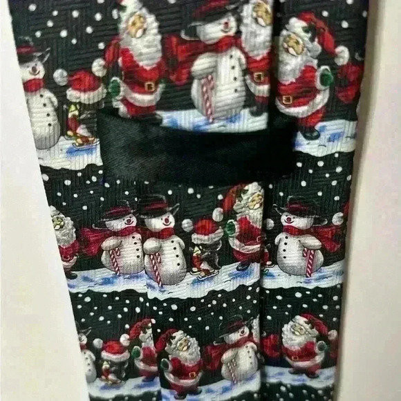 Clearance Christmas Holiday Neck Tie.  Santa, Snowman, Penguins. Very Festive. - Picture 3 of 5
